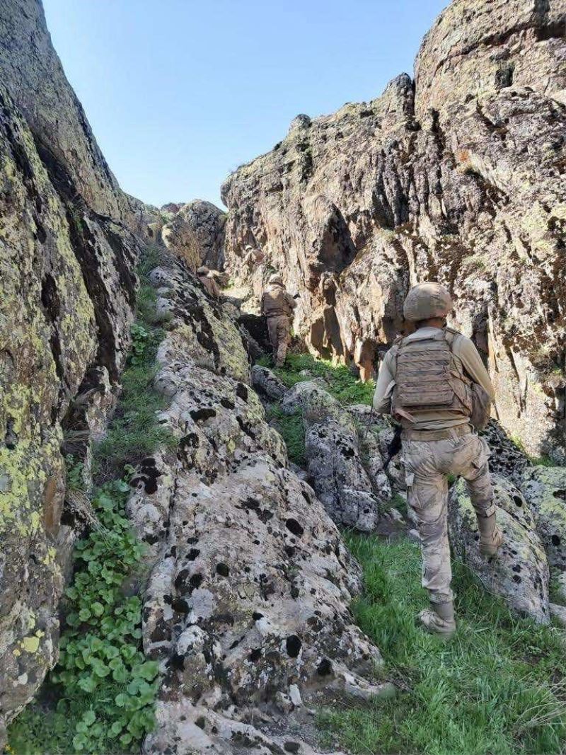 Eren Abluka-8 Şehit İnfaz Koruma Memuru Cengiz Yiğit Operasyonu Başlatıldı